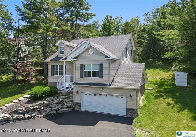 Photo 3 of Single family home for sale at 401 Pierce Ln #103, East Stroudsburg, PA 18301 | MLS# PM-142652 | Listing updated on 2026-06-30