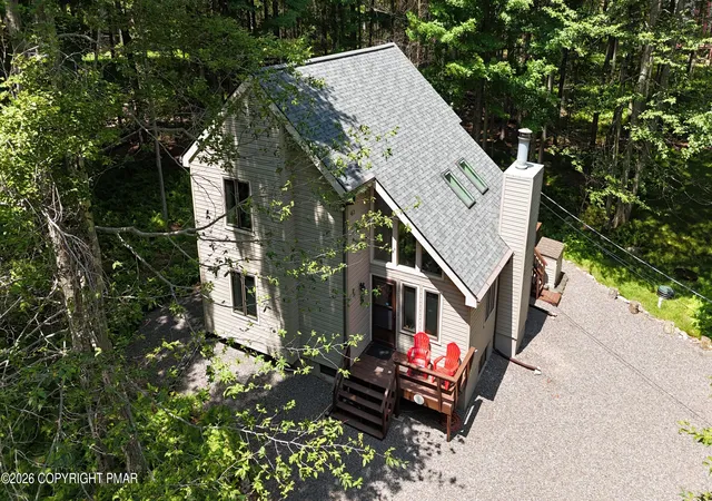 Photo 3 of Sale Pending at 31 Ingrid Dr, Gouldsboro, PA 18424 | MLS# PM-142623 | Listing updated on 2026-08-06