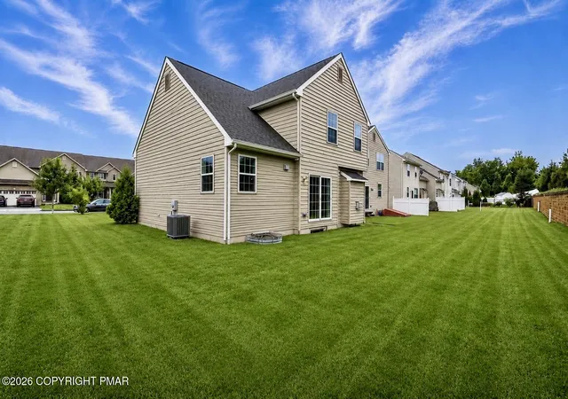Photo 5 of Sale Pending at 973 Spring White Dr, Breinigsville, PA 18031 | MLS# PM-142600 | Listing updated on 2026-08-30