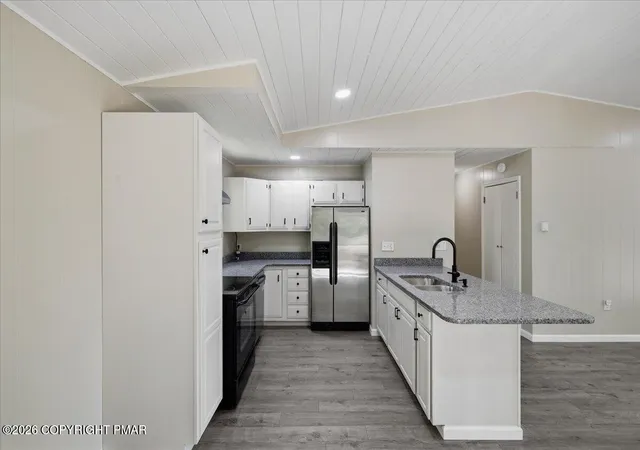 Homes for sale in Bushkill, PA | 1027 Maple Lake Dr, Bushkill, PA 18324 | MLS# PM-142602