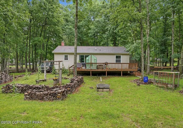 Homes for sale in Albrightsville, PA | 105 Lenape Trl, Albrightsville, PA 18210 | MLS# PM-142610