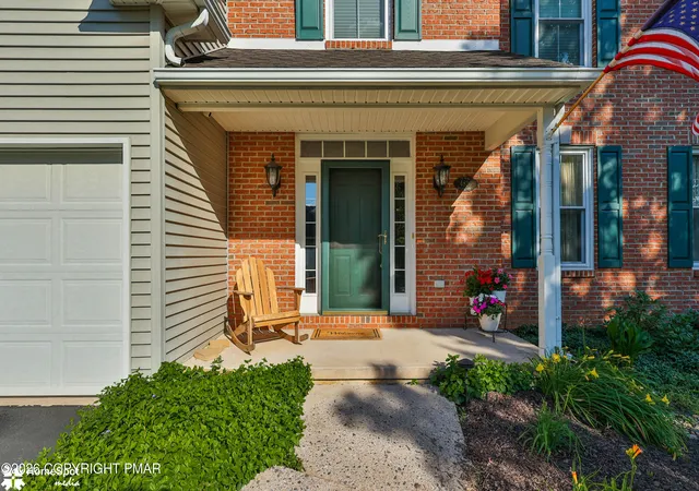 Homes for sale in Macungie, PA | 4826 Somerset Ln, Macungie, PA 18062 | MLS# PM-142619