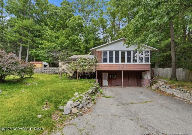 Homes for sale in Lakeville, PA | 112 Purdytown Rd, Lakeville, PA 18438 | MLS# PM-142634