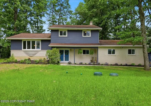 Homes for sale in Stroudsburg, PA | 2004 Linwood Dr, Stroudsburg, PA 18360 | MLS# PM-142718
