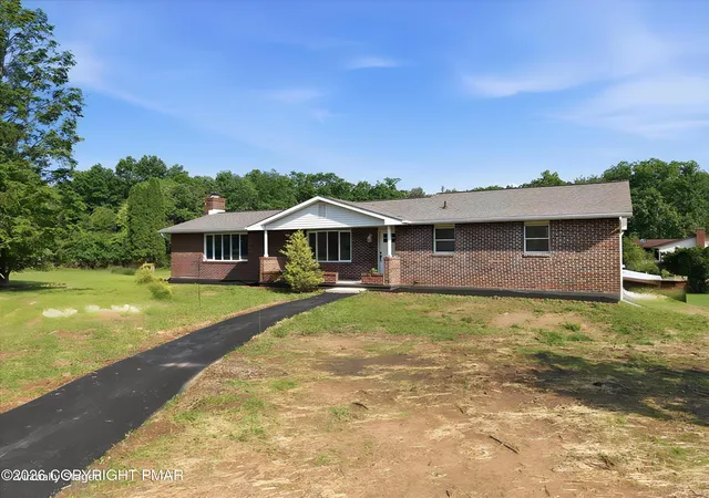 Photo 3 of Sale Pending at 129 Rinker Rd, Stroudsburg, PA 18360 | MLS# PM-142691 | Listing updated on 2026-09-29