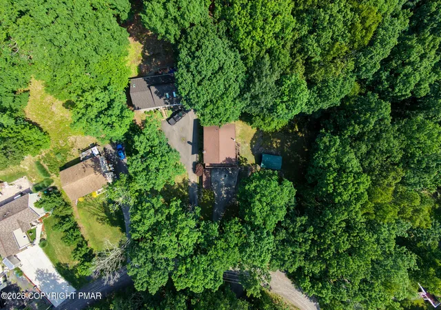 Photo 3 of Single family home for sale at 5110 Yukon Dr, East Stroudsburg, PA 18302 | MLS# PM-142688 | Listing updated on 2026-09-09