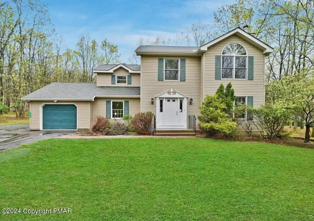 Homes for sale in Effort, PA | 1158 Brian Ln, Effort, PA 18330 | MLS# PM-142743