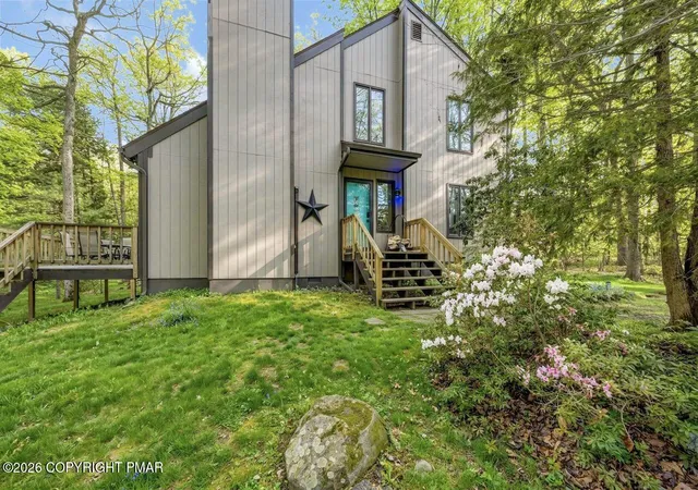 Homes for sale in Pocono Pines, PA | 1173 Deer Run, Pocono Pines, PA 18350 | MLS# PM-142717