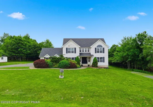 Homes for sale in Blakeslee, PA | 1855 Sun Valley Dr, Blakeslee, PA 18610 | MLS# PM-142709