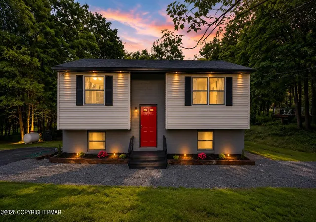 Homes for sale in Long Pond, PA | 148 Granite Rd, Long Pond, PA 18334 | MLS# PM-142724