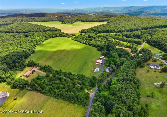 Homes for sale in Saylorsburg, PA | 5185 Rolling Hills Rd, Saylorsburg, PA 18353 | MLS# PM-142749