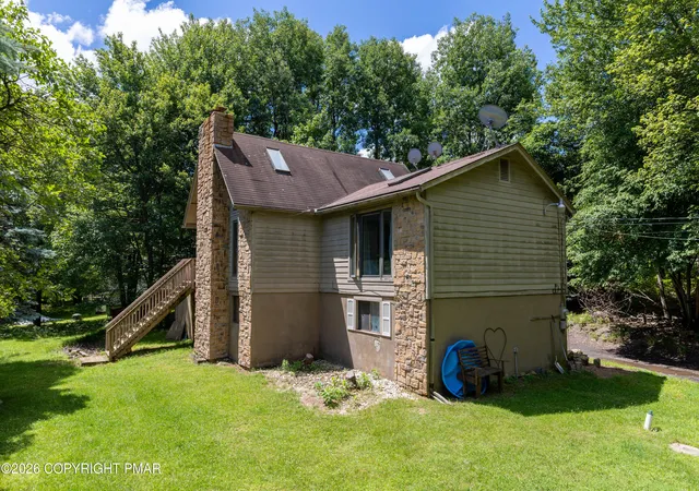 Homes for sale in Long Pond, PA | 230 Ash Dr, Long Pond, PA 18334 | MLS# PM-142937