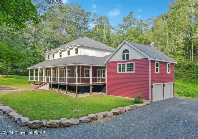 Homes for sale in Effort, PA | 333 Merwinsburg Rd, Effort, PA 18330 | MLS# PM-142739