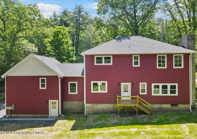 Homes for sale in Effort, PA | 333 Merwinsburg Rd, Effort, PA 18330 | MLS# PM-142739
