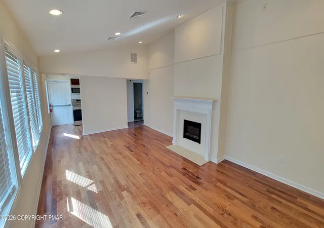 Listing Photo 2 - Condo for sale in building located at 115 Imperial Dr, East Stroudsburg, PA 18302 - Unit #101