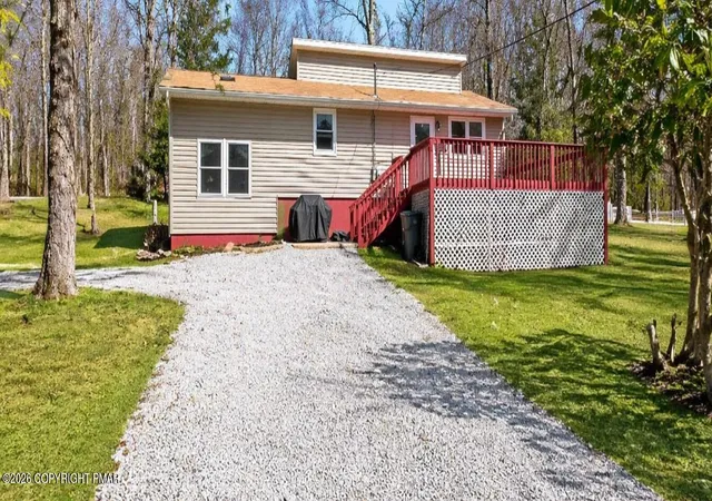 Homes for sale in Albrightsville, PA | 41 Watauga Ln, Albrightsville, PA 18210 | MLS# PM-142734