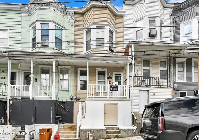 Homes for sale in Pottsville, PA | 729 N 2nd St, Pottsville, PA 17901 | MLS# PM-142741