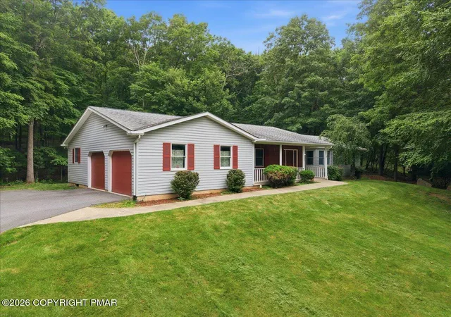 Homes for sale in Effort, PA | 209 Foothill Blvd, Effort, PA 18330 | MLS# PM-142984