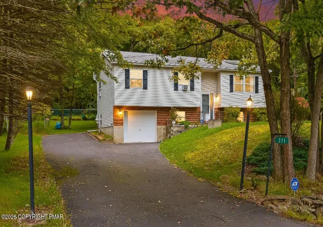 Homes for sale in Albrightsville, PA | 271 N Shore Dr, Albrightsville, PA 18210 | MLS# PM-142795