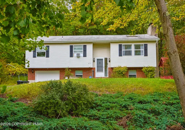 Homes for sale in Albrightsville, PA | 271 N Shore Dr, Albrightsville, PA 18210 | MLS# PM-142795