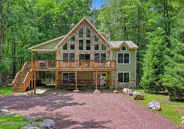 Homes for sale in Lake Harmony, PA | 9 Skye Dr, Lake Harmony, PA 18624 | MLS# PM-142751