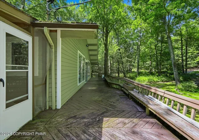 Homes for sale in Bushkill, PA | 166 Pheasant Run, Bushkill, PA 18324 | MLS# PM-142759