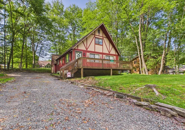 Homes for sale in Pocono Lake, PA | 142 Canoe Trl, Pocono Lake, PA 18347 | MLS# PM-142755