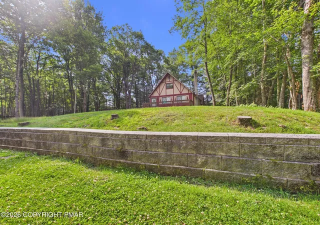 Homes for sale in Pocono Lake, PA | 142 Canoe Trl, Pocono Lake, PA 18347 | MLS# PM-142755