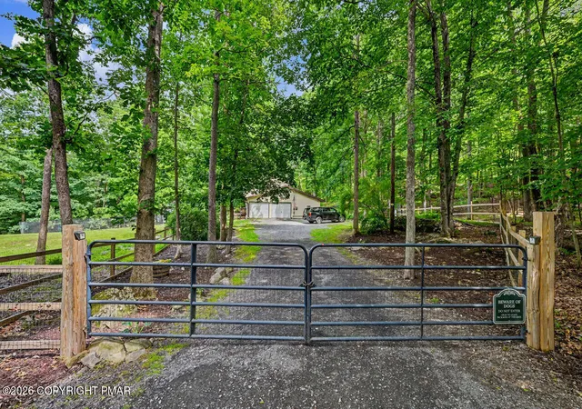 Homes for sale in East Stroudsburg, PA | 624 Metzgar Rd, East Stroudsburg, PA 18301 | MLS# PM-142763