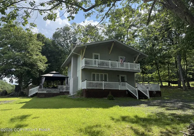 Homes for sale in Bushkill, PA | 177 Purple Martin Dr, Bushkill, PA 18324 | MLS# PM-142890
