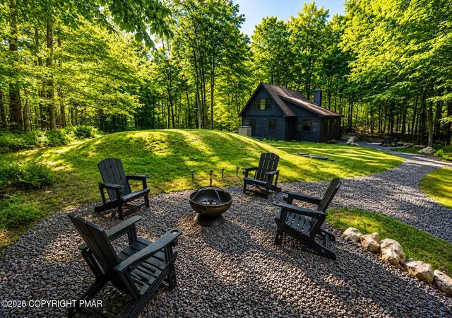 Photo 4 of Single Family Residence at 105 Lyman Ln, Gouldsboro, PA 18424 | MLS# PM-142829 | | Sold on 2026-08-25