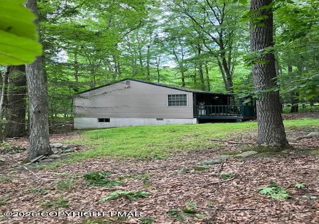 Photo 3 of Single family home for sale at 3302 Pocono Dr, East Stroudsburg, PA 18302 | MLS# PM-143365 | Listing updated on 2026-09-14