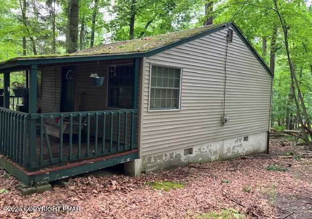 Photo 3 of Single family home for sale at 3302 Pocono Dr, East Stroudsburg, PA 18302 | MLS# PM-143365 | Listing updated on 2026-09-14