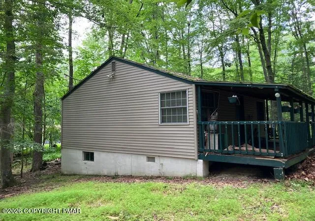 Photo 4 of Single family home for sale at 3302 Pocono Dr, East Stroudsburg, PA 18302 | MLS# PM-143365 | Listing updated on 2026-09-14