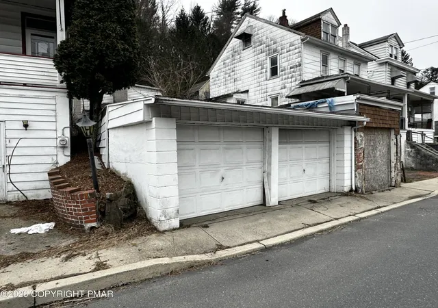 Homes for sale in Pottsville, PA | 531 Peacock St, Pottsville, PA 17901 | MLS# PM-142833