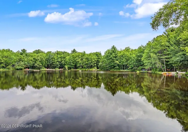 Homes for sale in Pocono Pines, PA | 6135 Lakeview Dr, Pocono Pines, PA 18350 | MLS# PM-142960