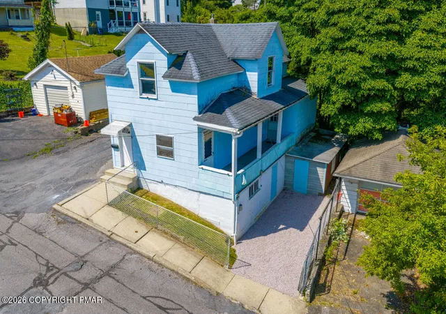 Homes for sale in Nesquehoning, PA | 116 Spruce St, Nesquehoning, PA 18240 | MLS# PM-142892