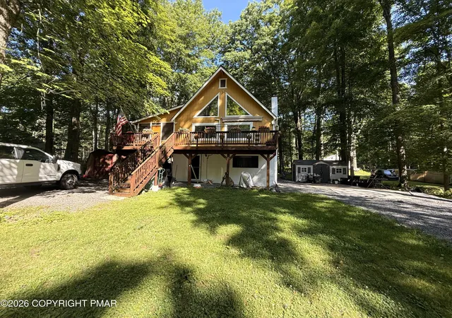 Homes for sale in Pocono Lake, PA | 109 Marthas Ln, Pocono Lake, PA 18347 | MLS# PM-142864