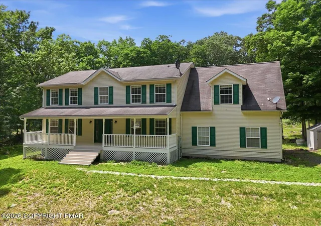 Photo 4 of Sale Pending at 128 Talisman Dr, East Stroudsburg, PA 18302 | MLS# PM-142965 | Listing updated on 2026-09-01