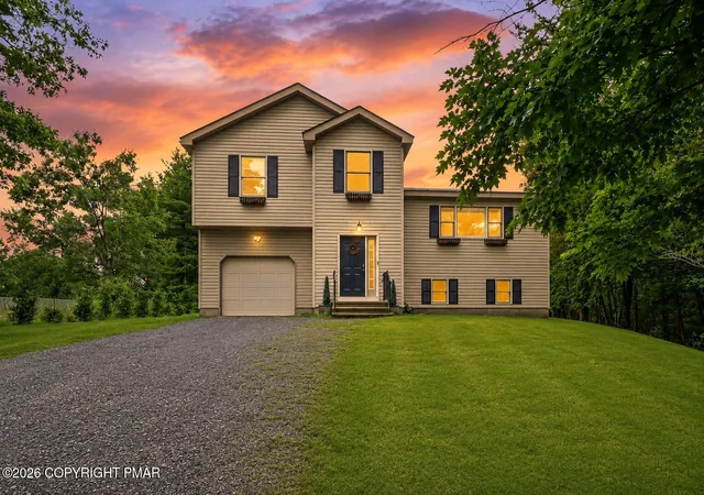 Homes for sale in East Stroudsburg, PA | 1114 Alpine Dr, East Stroudsburg, PA 18302 | MLS# PM-143035