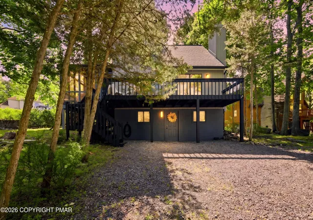 Photo 1 of Sale Pending at 2120 Glasgow Dr, Bushkill, PA 18324 | MLS# PM-143242 | Listing updated on 2026-09-09