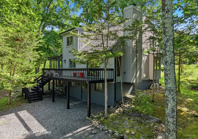 Photo 53 of Sale Pending at 2120 Glasgow Dr, Bushkill, PA 18324 | MLS# PM-143242 | Listing updated on 2026-09-09