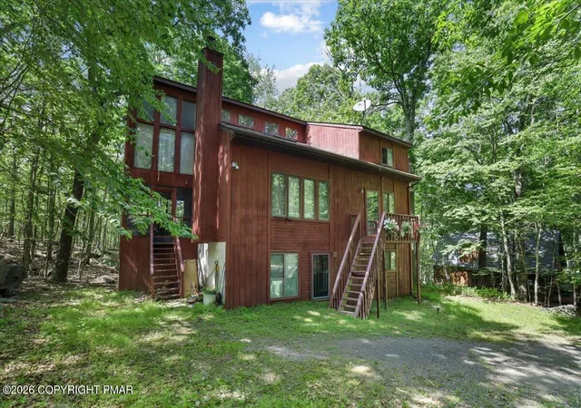 Photo 2 of Single family home for sale at 158 Saunders Dr, Bushkill, PA 18324 | MLS# PM-142868 | Listing updated on 2026-08-03