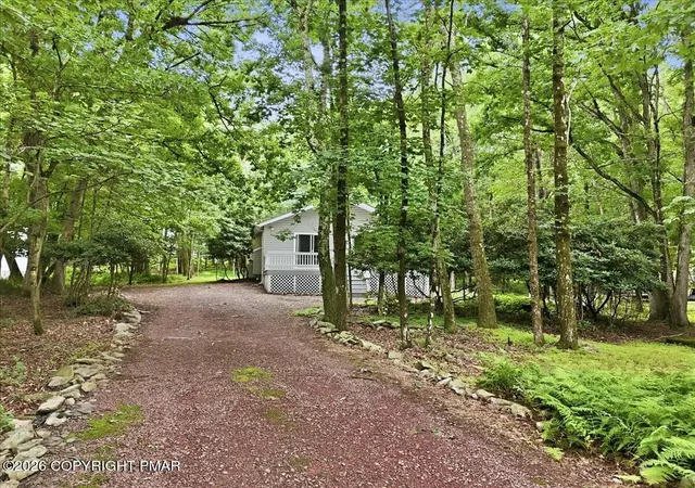 Homes for sale in Jim Thorpe, PA | 93 White Birch Dr, Jim Thorpe, PA 18229 | MLS# PM-142894