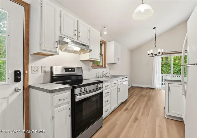 Homes for sale in Jim Thorpe, PA | 93 White Birch Dr, Jim Thorpe, PA 18229 | MLS# PM-142894