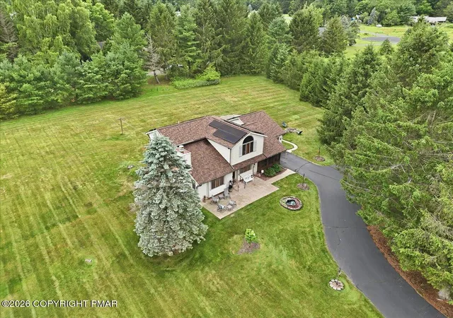 Homes for sale in Pocono Lake, PA | 303 Sir Bradford Rd, Pocono Lake, PA 18347 | MLS# PM-142904