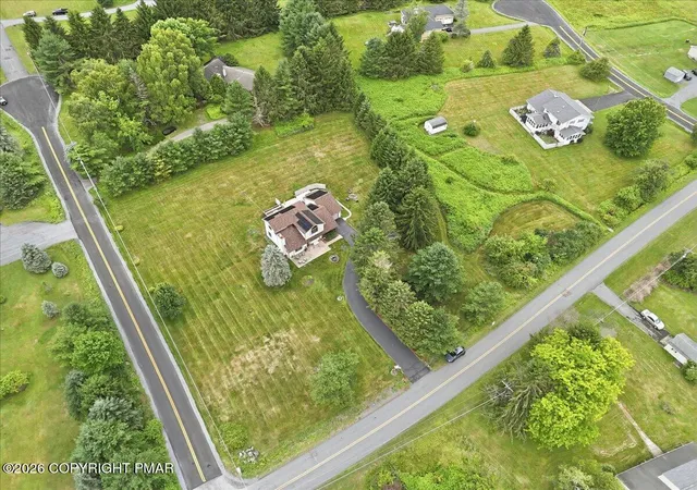 Homes for sale in Pocono Lake, PA | 303 Sir Bradford Rd, Pocono Lake, PA 18347 | MLS# PM-142904
