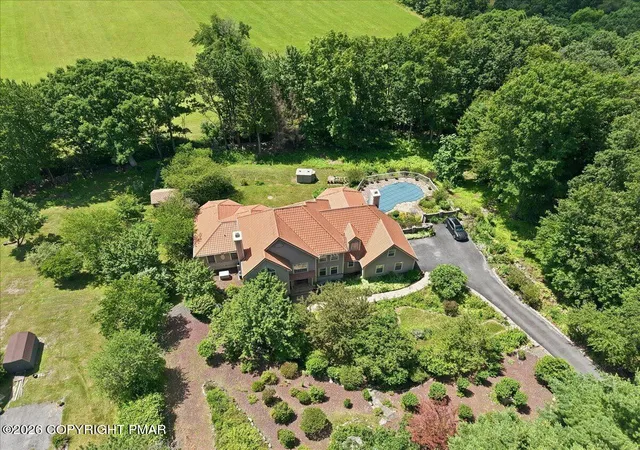 Homes for sale in Stroudsburg, PA | 183 Chatham Hill Rd, Stroudsburg, PA 18360 | MLS# PM-142907