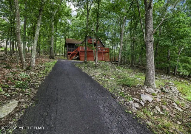 Homes for sale in Bushkill, PA | 2158 Southport Dr, Bushkill, PA 18324 | MLS# PM-142902