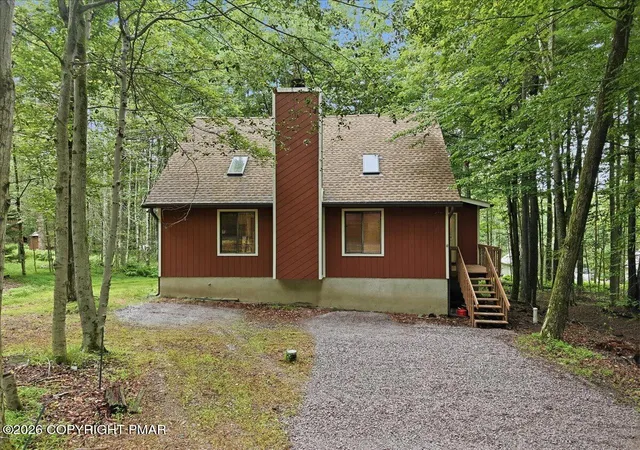 Homes for sale in Pocono Lake, PA | 220 Muskwink Dr, Pocono Lake, PA 18347 | MLS# PM-142919
